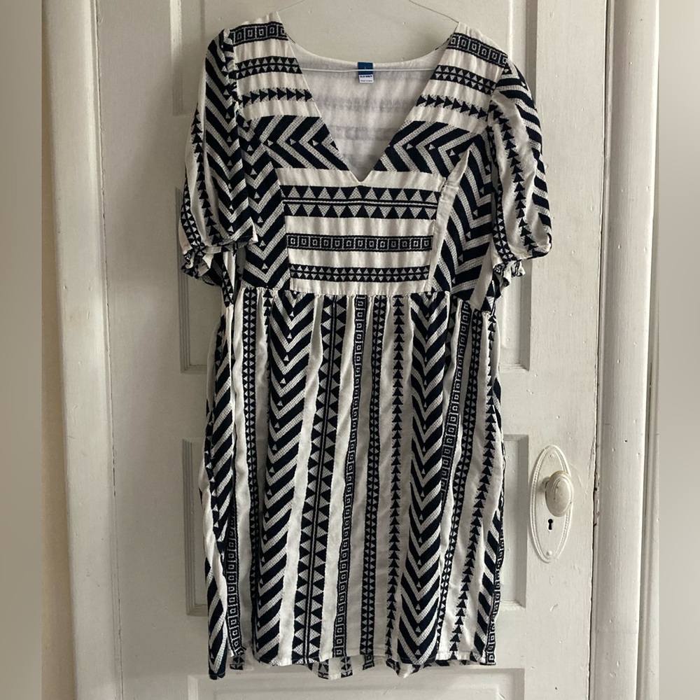 Black and White Geometric Tribal Pattern Dress